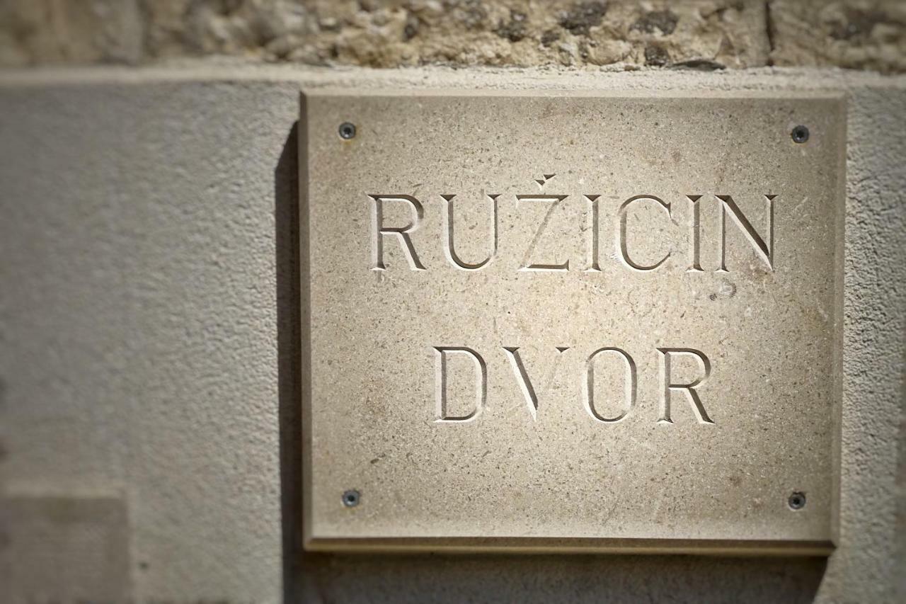 Ruzicin Dvor Lejlighed Povlja  Eksteriør billede